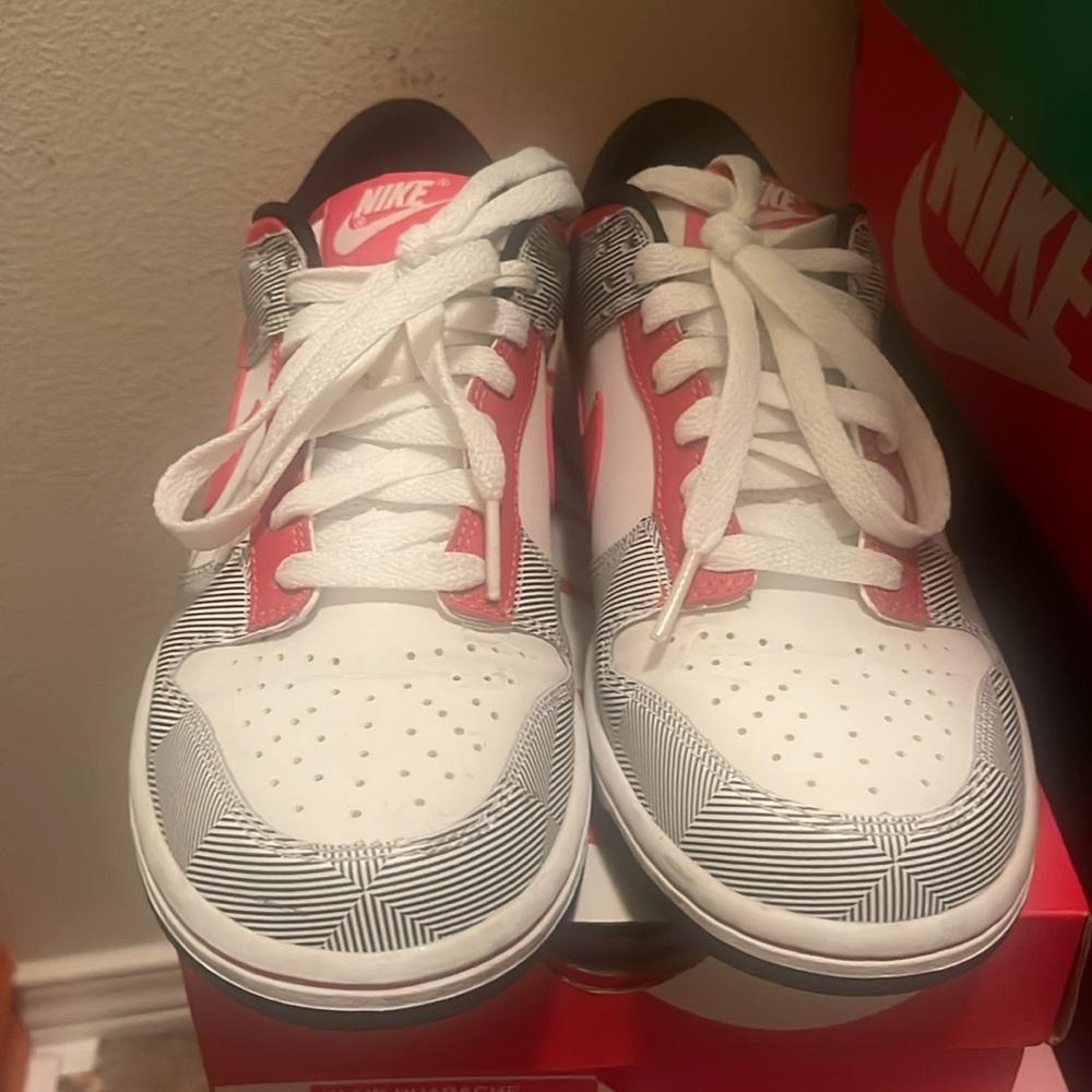 Nike Dunks - image 2